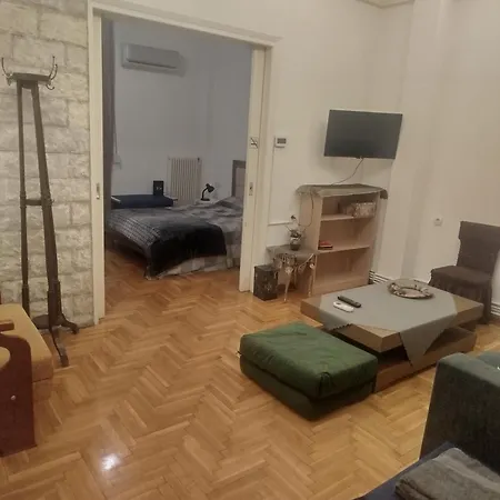 στο κέντρο της λάρισας 아파트 *