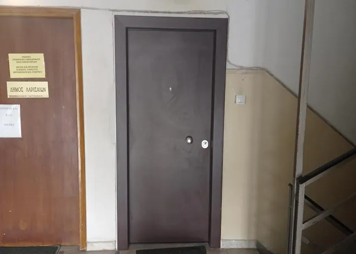 στο κέντρο της λάρισας * لاريسا